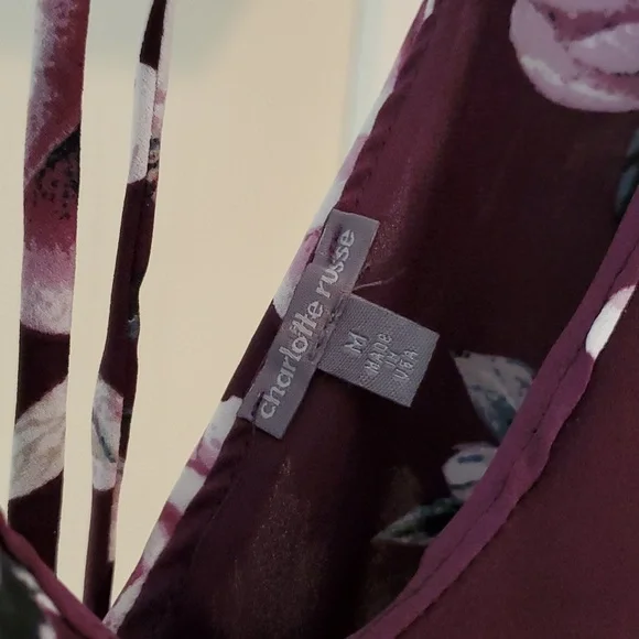 Charlotte Russe Floral Crop Top - Size Medium - Picture 2 of 6